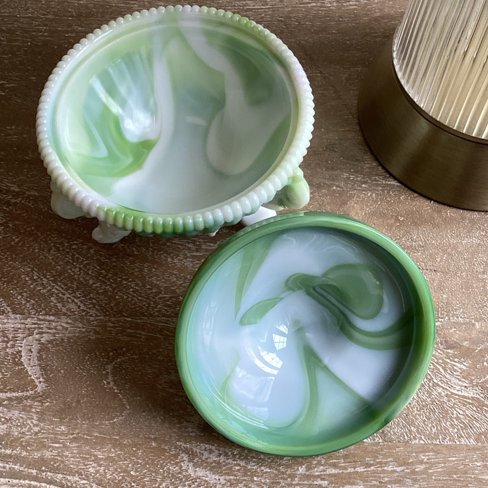 Vintage Westmoreland rare green and white Candy Dish with lid - Picture 5 of 14